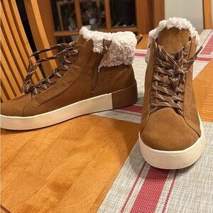 Time and Tru Brown Sherpa-Lined Lace-Up Ankle Boots